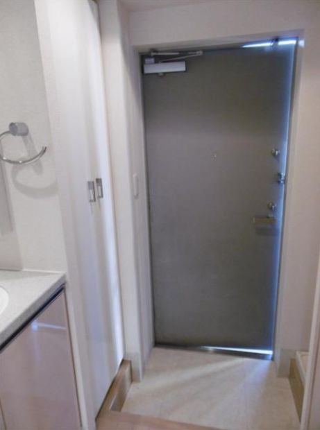 ステラメゾン荻窪の玄関|※参考　別号室のお部屋です