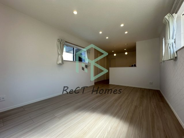 姫路市新在家１丁目の新築一戸建の居間・リビング