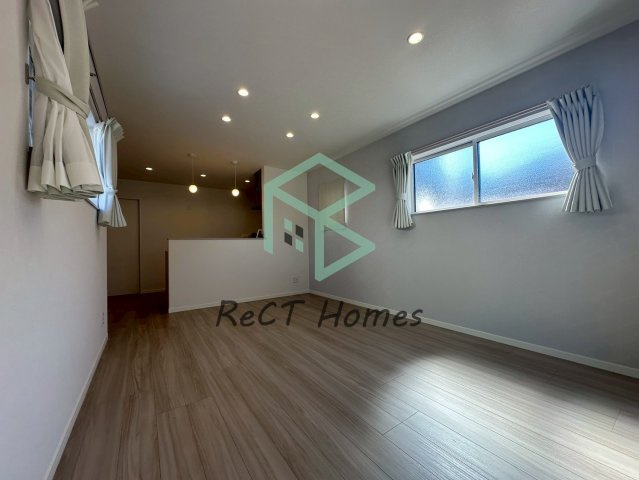 姫路市新在家１丁目の新築一戸建の居間・リビング