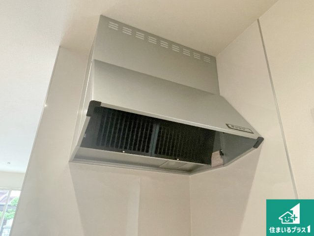 神戸市北区甲栄台　新築一戸建ての設備|汚れにくいスロットフィルタでお手入れラクラク！ＬＥＤ照明付き！