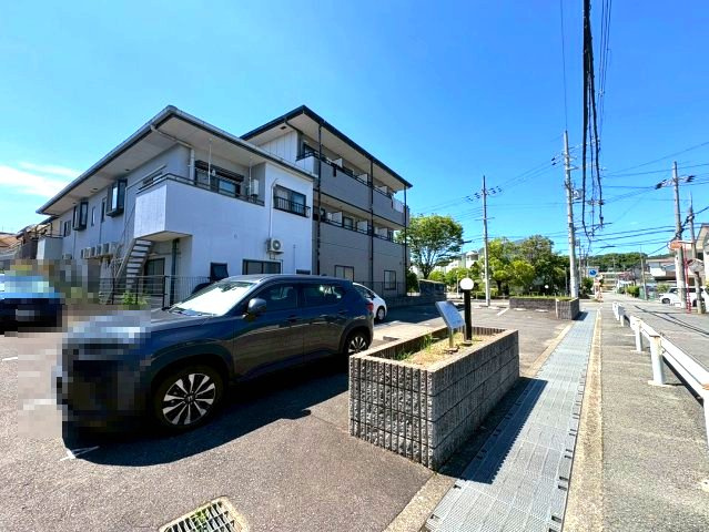 レオパレスＡｎｇｅｌｓの駐車場