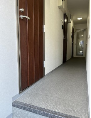 FERIO仲宿のエントランス