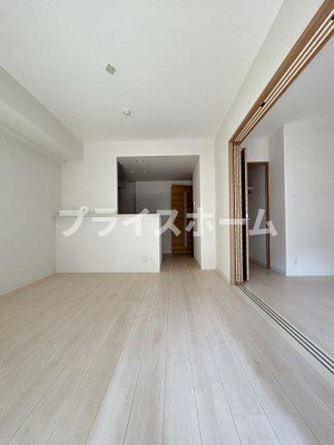 【居間・リビング】 | 仲介手数料半額！HPに初期費用掲載！「プライスホーム」で検索！エルヴィータ渡辺通