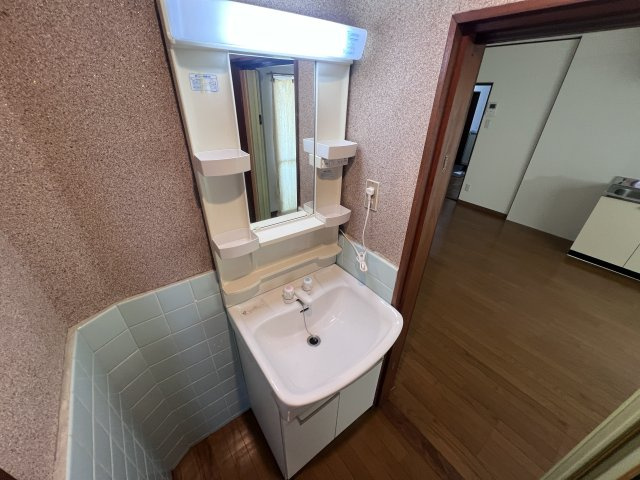 赤峯マンションの洗面所