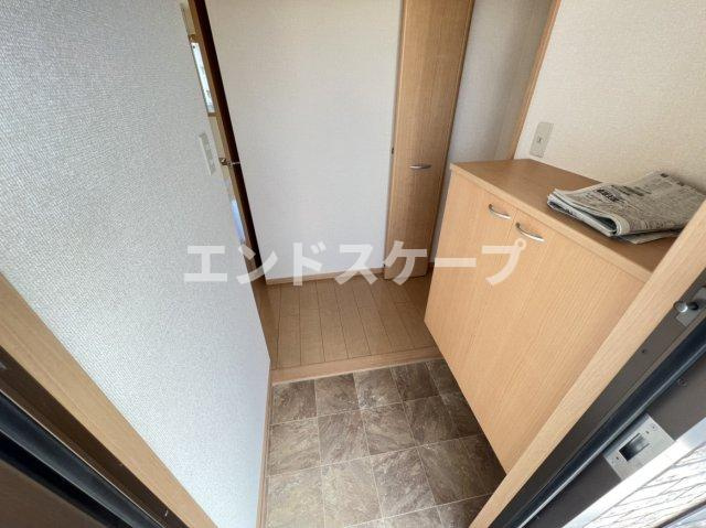 フィーノAの玄関|高崎、前橋、伊勢崎エリアのお部屋探しはエンドスケープまで！お客様の理想お聞かせ下さい♪