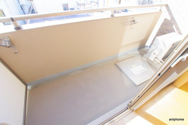 ラナップスクエア南森町ネクストステージ　仲介手数料無料のバルコニー