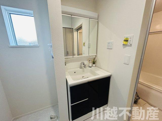 それぞれのご家族の個性にあった住まい探しをの独立洗面台|その他比較物件もご案内可能です