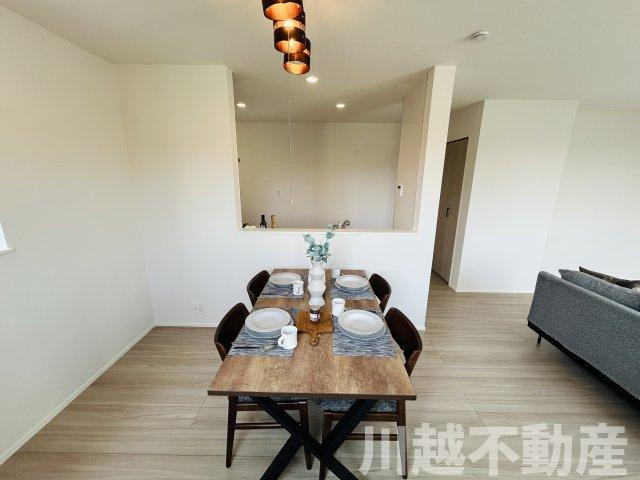 それぞれのご家族の個性にあった住まい探しをの居間・リビング|想うくらしを、夢のままにしない