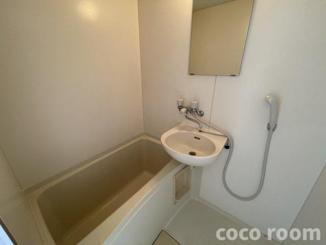 プレシジョンウイングの浴室