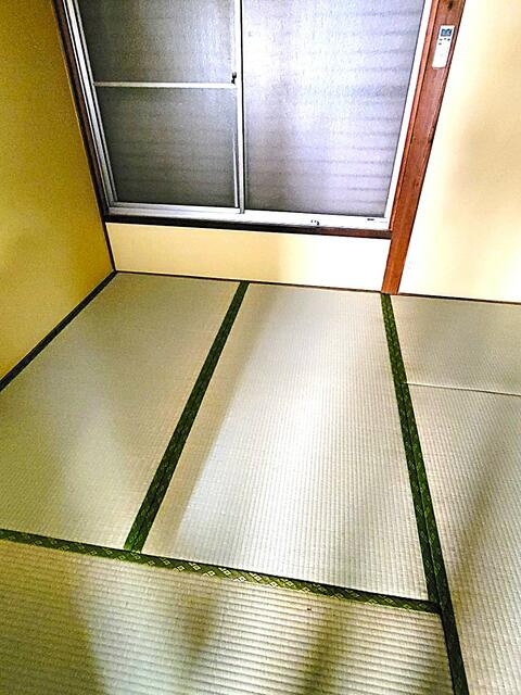 新宿貸家の和室