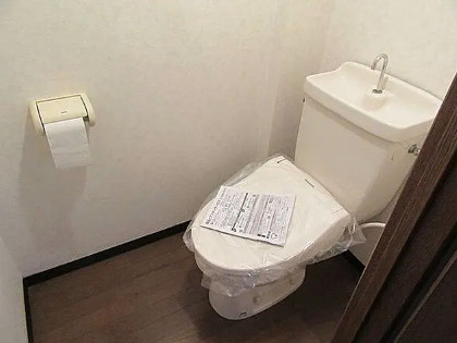 天童市　一棟アパートのトイレ