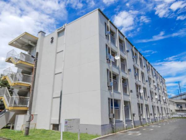 ビレッジハウス下更地2号棟の外観|建物外観を気になさる方へ、見た目の良い物件です