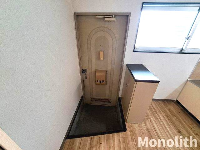 ハイツニューヒノオの玄関