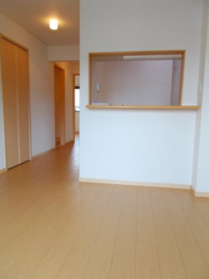 【居間・リビング】 | グランデＨ＆Ｍ木村　Ⅱ | ゆったり過ごせる居間です