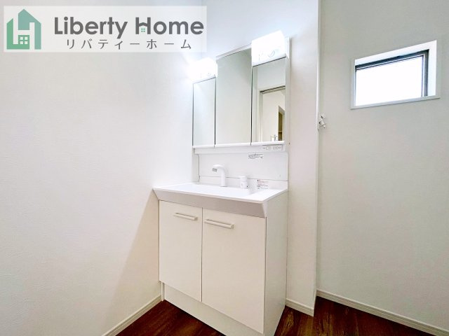 牛久市牛久町7期　新築戸建　1号棟の独立洗面台