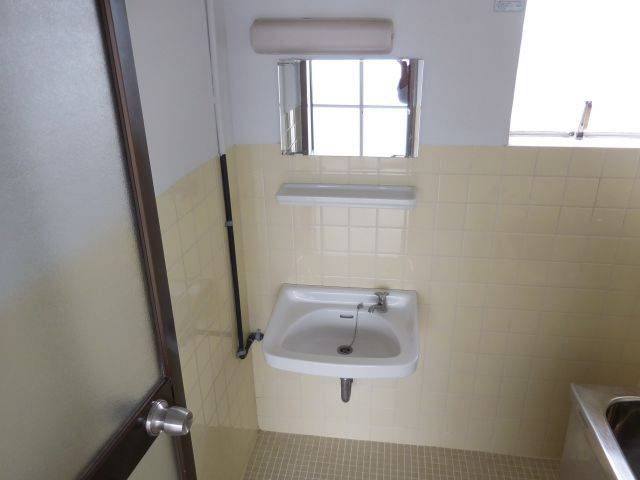 暁マンションの洗面所