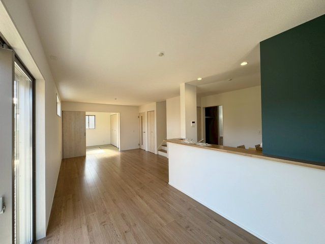 【居間・リビング】の画像