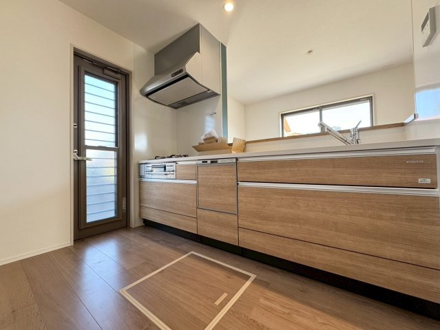 ーBloomーブルームー小倉北区今町2丁目2期　【小倉北区　新築戸建て】のキッチン|収納豊富でデザイン性の優れたシステムキッチン【小倉北区　新築戸建て】