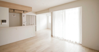 【居間・リビング】 | ザ・レジデンス稲毛台ミッドコートイースト