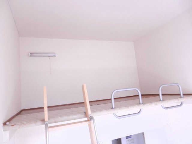 レオパレス藤本Ⅱの内装|ロフト