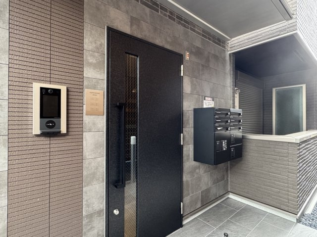 エヌエムキャトフヴァンディセットのエントランス