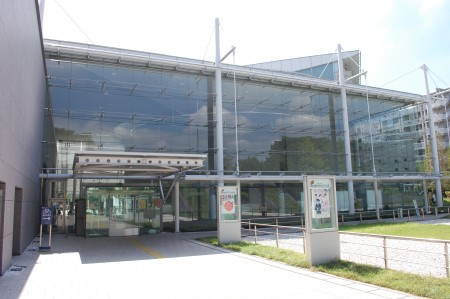 目黒区平町２丁目のアパートの周辺
