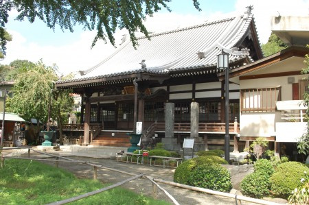 目黒区平町２丁目のアパートの周辺