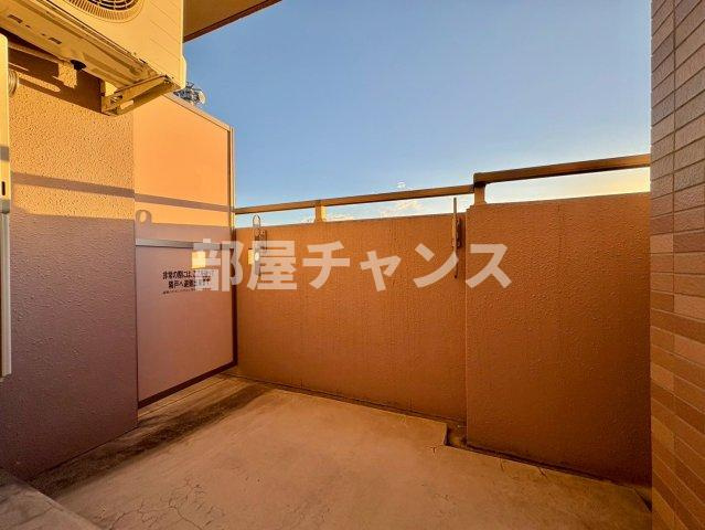 ベル花の木のバルコニー