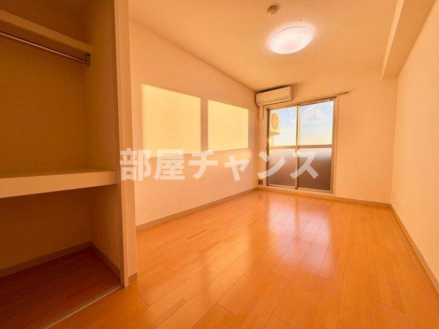 ベル花の木の居間・リビング