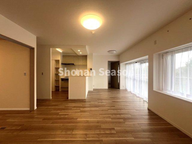 【居間・リビング】 | 購入後も安心して暮らせるアフターサービス保証をお付けしております。
ぜひ細部までご内見下さい♪