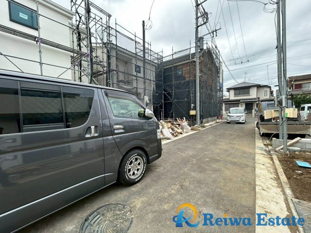 新築戸建　茅ヶ崎市浜須賀の前面道路含む現地写真
