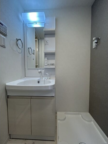S-RESIDENCE尾頭橋beauteの洗面所|脱衣スペースもあります