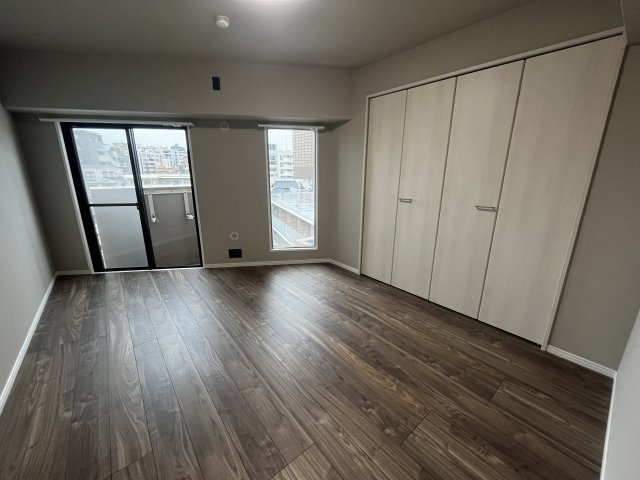 エテルナ高取2の洋室