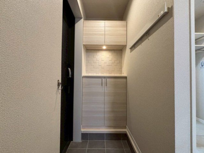 【玄関】 | Paradiso本荘