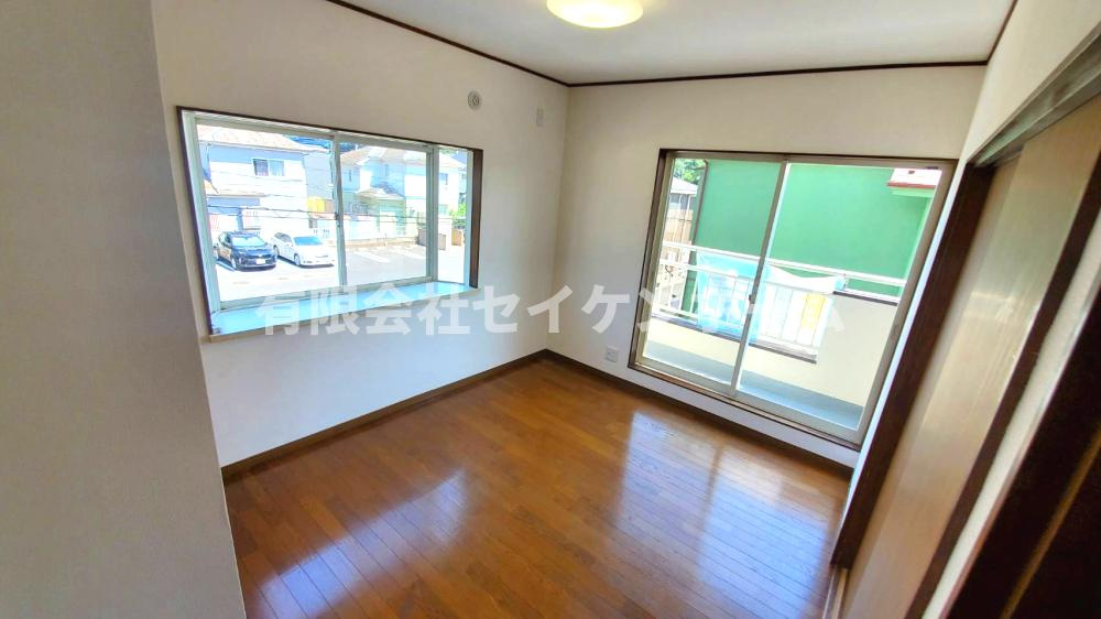 熊谷市押切　中古戸建の洋室