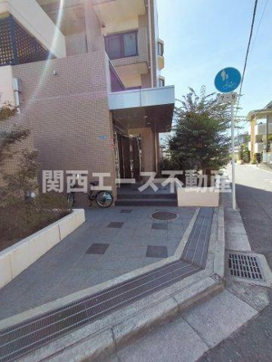 【エントランス】 | ローレルハイツ花園