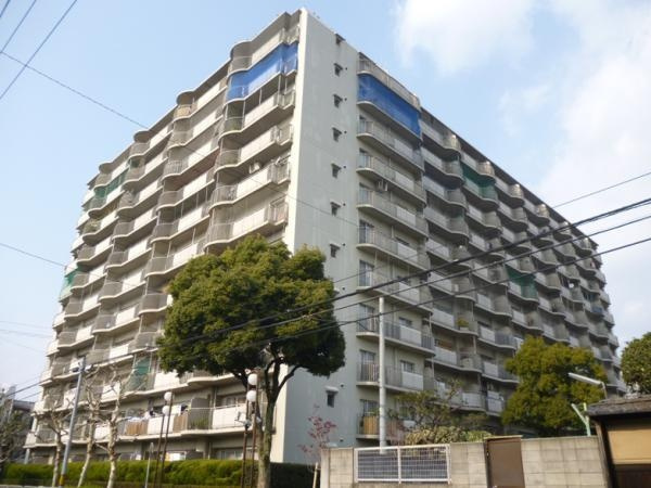 ルネ西大路の外観