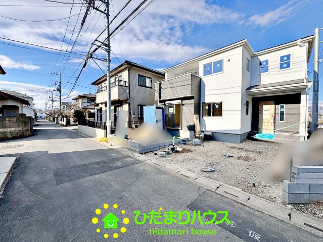 宮代町川端　新築一戸建て　01　リーブルガーデンの前面道路含む現地写真|ゆとりのある道で駐車ラクラク！！