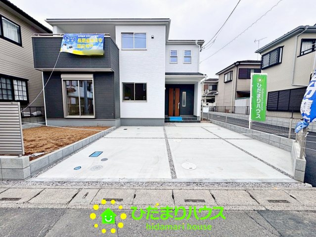 宮代町川端　新築一戸建て　01　リーブルガーデンの駐車場|並列2台駐車！！