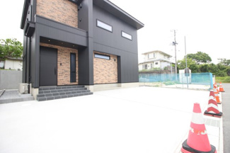 【駐車場】 | 大島小学校・郡山第六中学校区　郡山市富田町菱内　ウェルズホーム　No８ | 駐車場スペース４台可能で広々しています♪