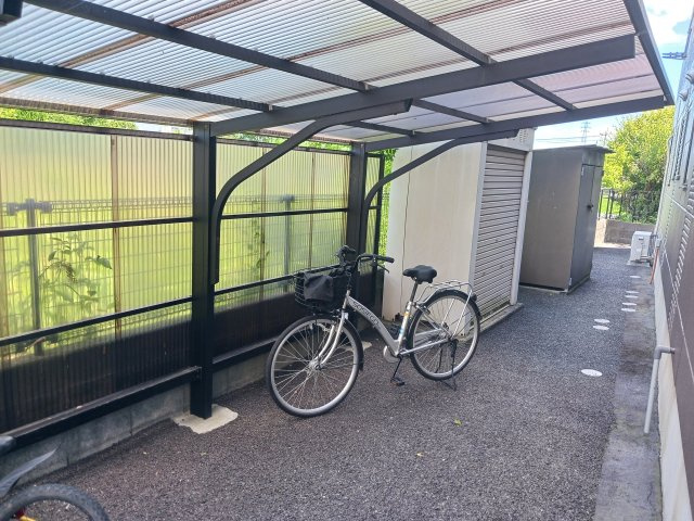 宇土市松原町の一棟アパートの駐輪場