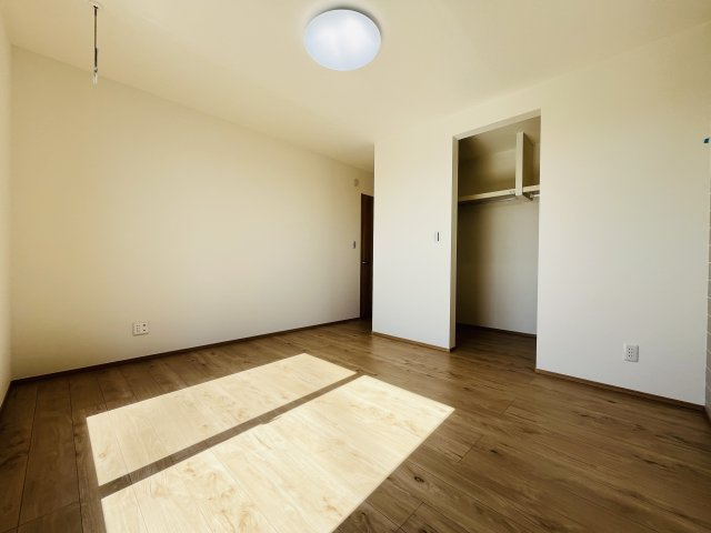 【寝室】 | 熊谷市上之第8期　ワイウッドコート　新築戸建　全8区画　5号棟