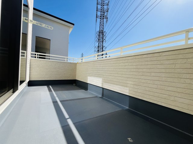 【バルコニー】 | 熊谷市上之第8期　ワイウッドコート　新築戸建　全8区画　5号棟