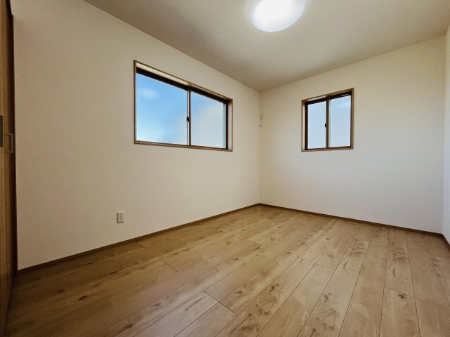 【子供部屋】 | 熊谷市上之第8期　ワイウッドコート　新築戸建　全8区画　5号棟