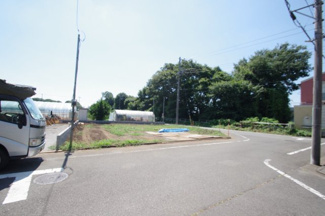 【前面道路含む現地写真】 | 【仲介手数料無料！！】国立市矢川３丁目　新築戸建て（全4棟）2号棟　5480万円