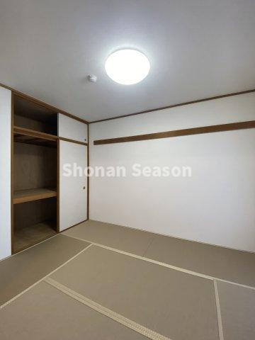 【和室】 | 調湿効果が高く、暑い時期でも涼しく過ごせるメリットがございます♪