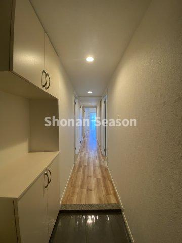 【玄関】 | 将来家族が増えても大丈夫！履物が雑多にならずに済みそうですね♪