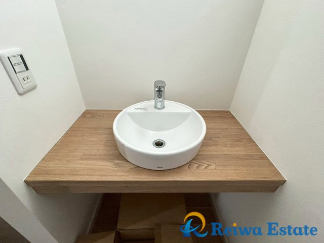 新築戸建　茅ヶ崎市緑が浜の独立洗面台