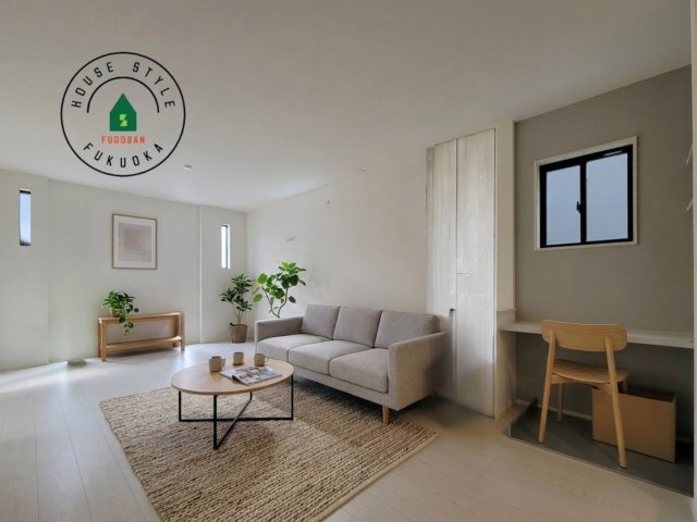 糟屋郡宇美町障子岳3丁目第1-4棟(1号棟)の内観：施工例|多くの時間を過すことになるリビングだからこそ、いつも穏やかな空間・解放感が味わえ毎日が充実します。