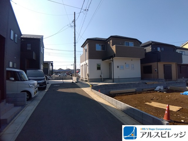 富士見市羽沢1丁目　第1　全3棟の前面道路含む現地写真
